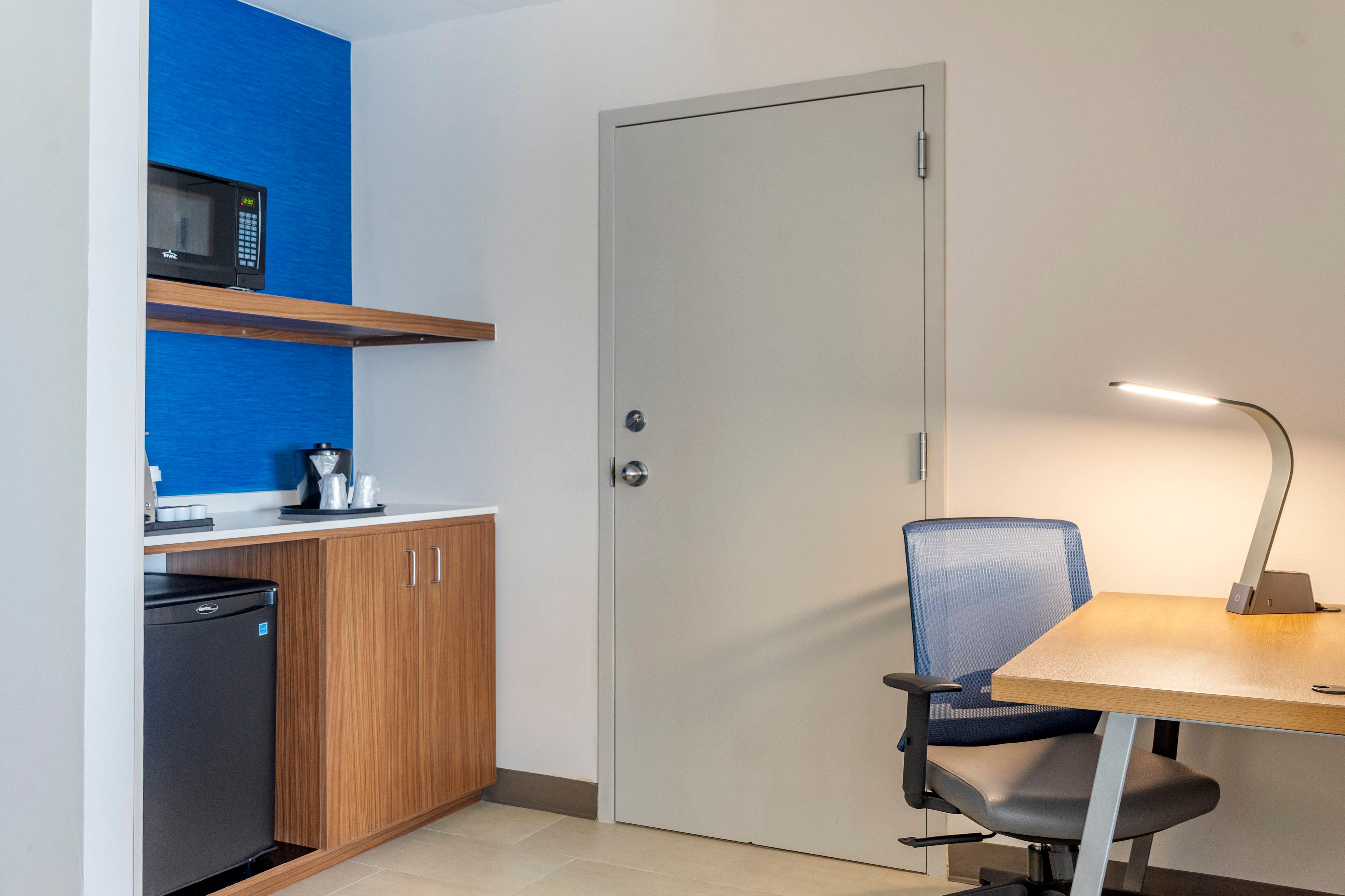 Holiday Inn Express Hotel & Suites Albuquerque Midtown By Ihg Exterior foto